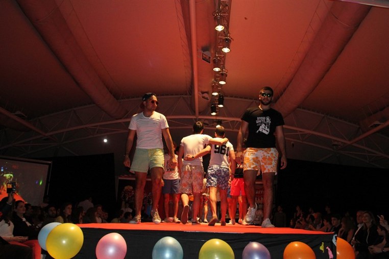 IC Line Up Fashion Show